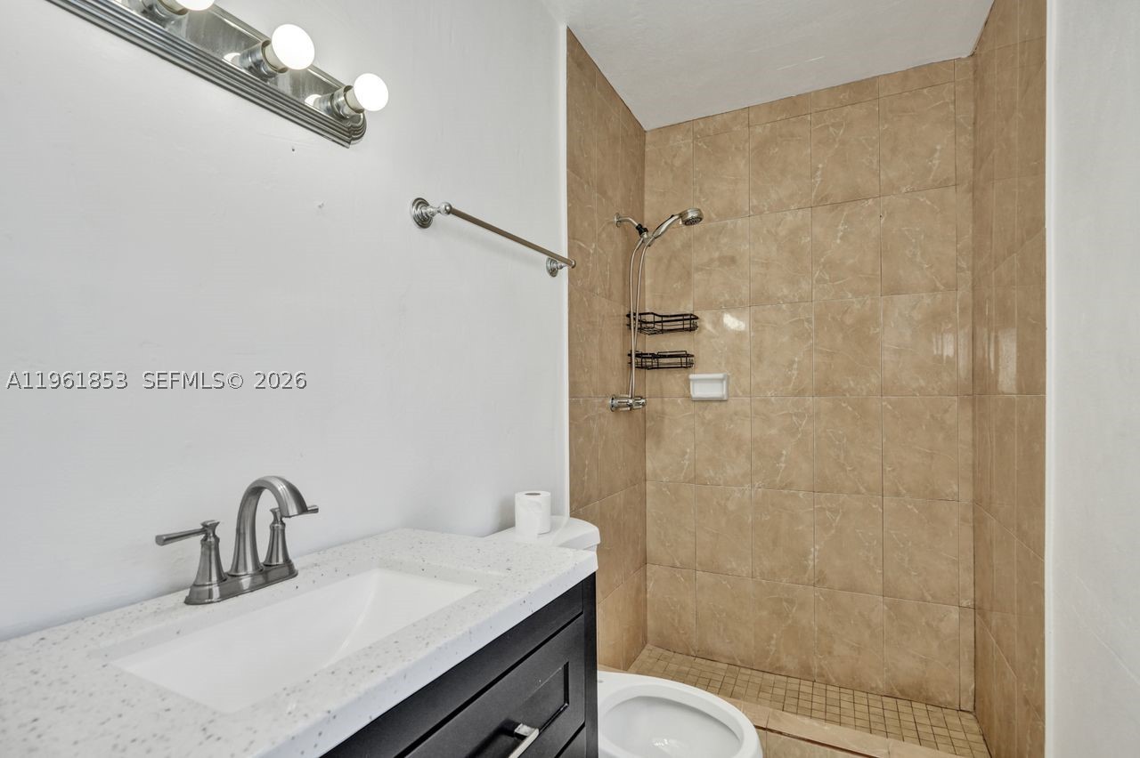 6617 Dahlia Dr Property Photo 20