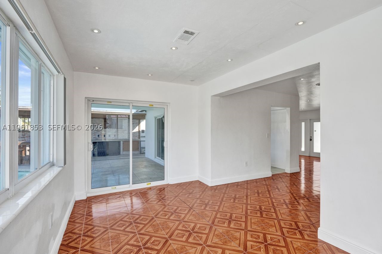 6617 Dahlia Dr Property Photo 38