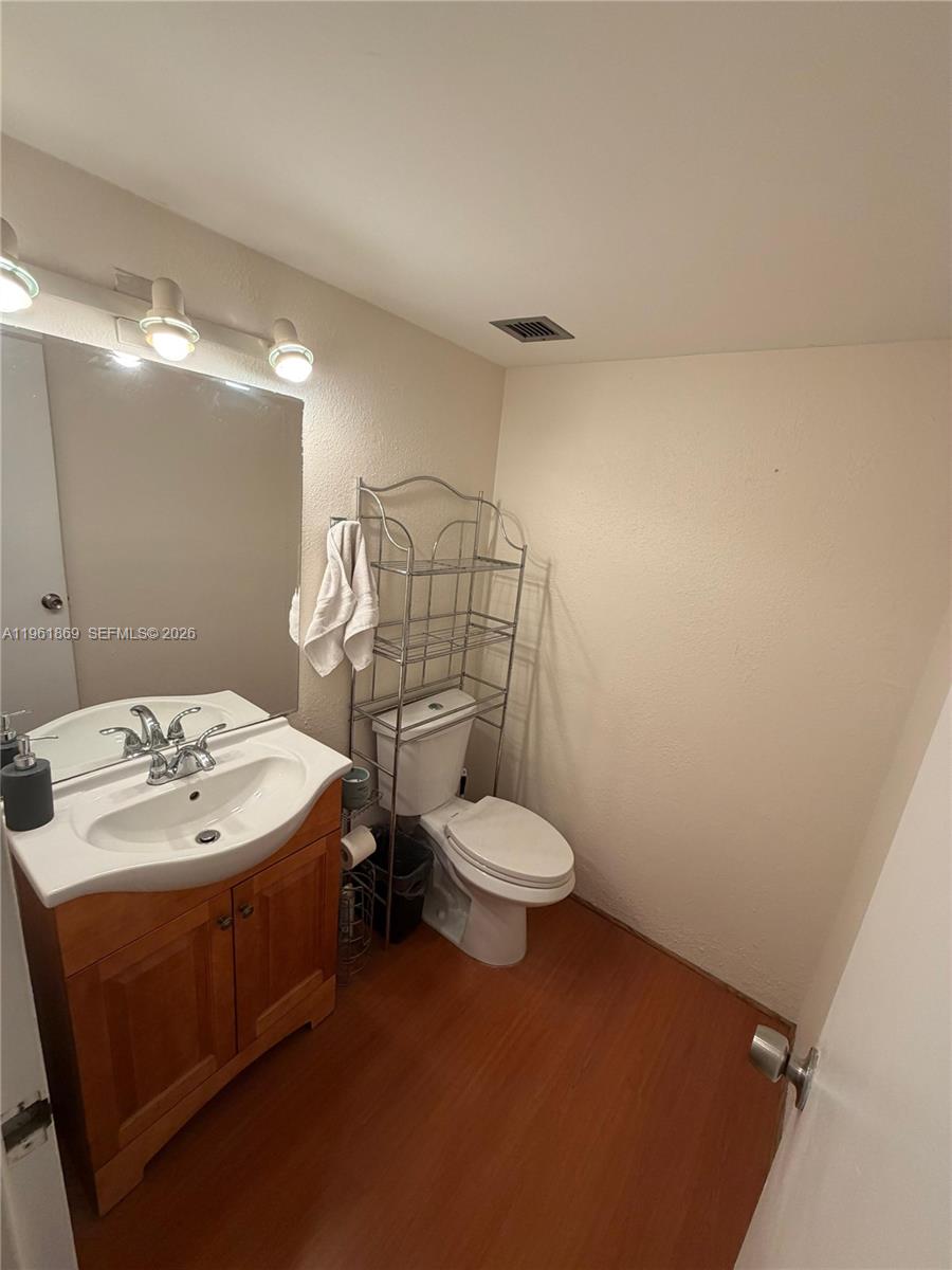 16546 Ne 26th Ave 6h Property Photo 21