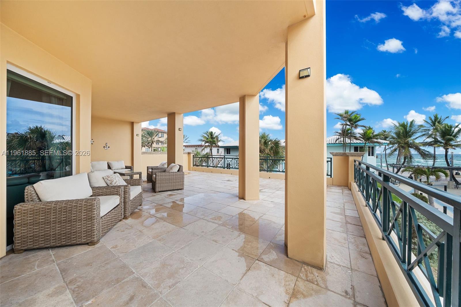 3415 N Ocean Dr 204 Property Photo 8