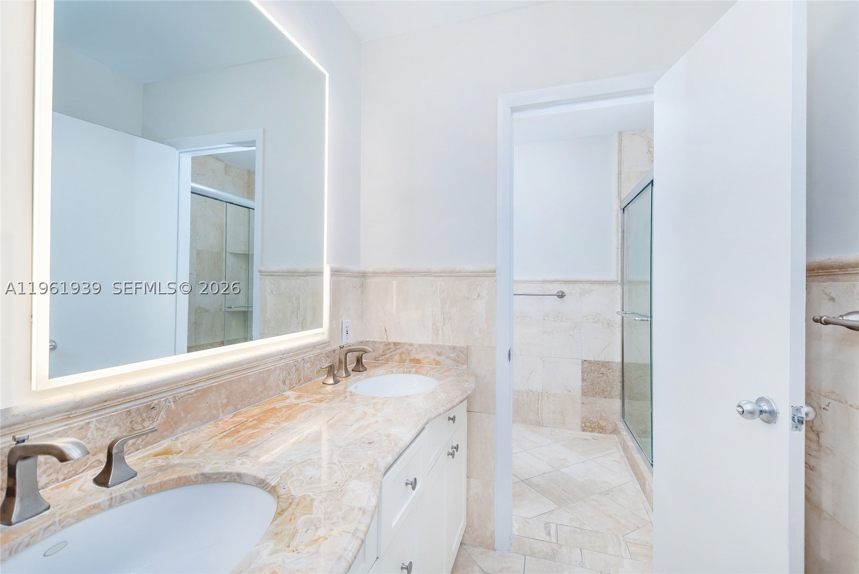 310 Harbor Ct Property Photo 21