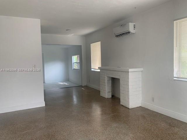 243 Sw 21st Way Property Photo 2