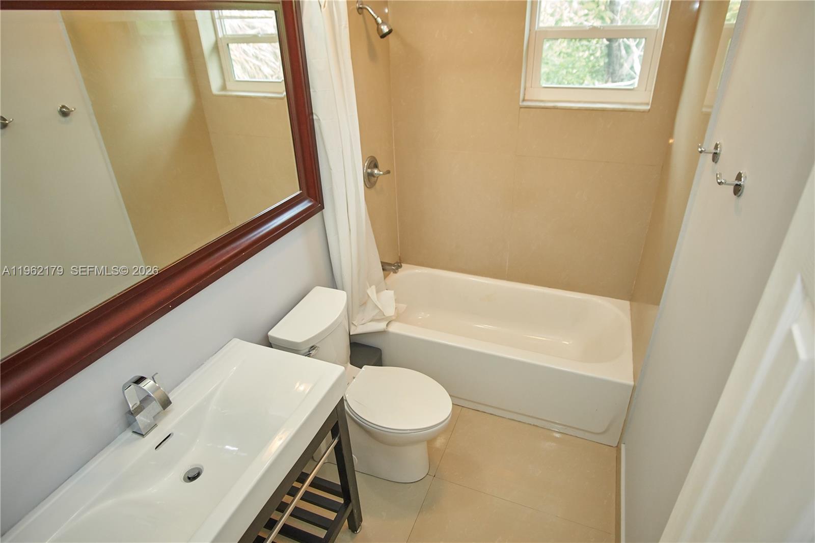 25 Ne 12th St Property Photo 20