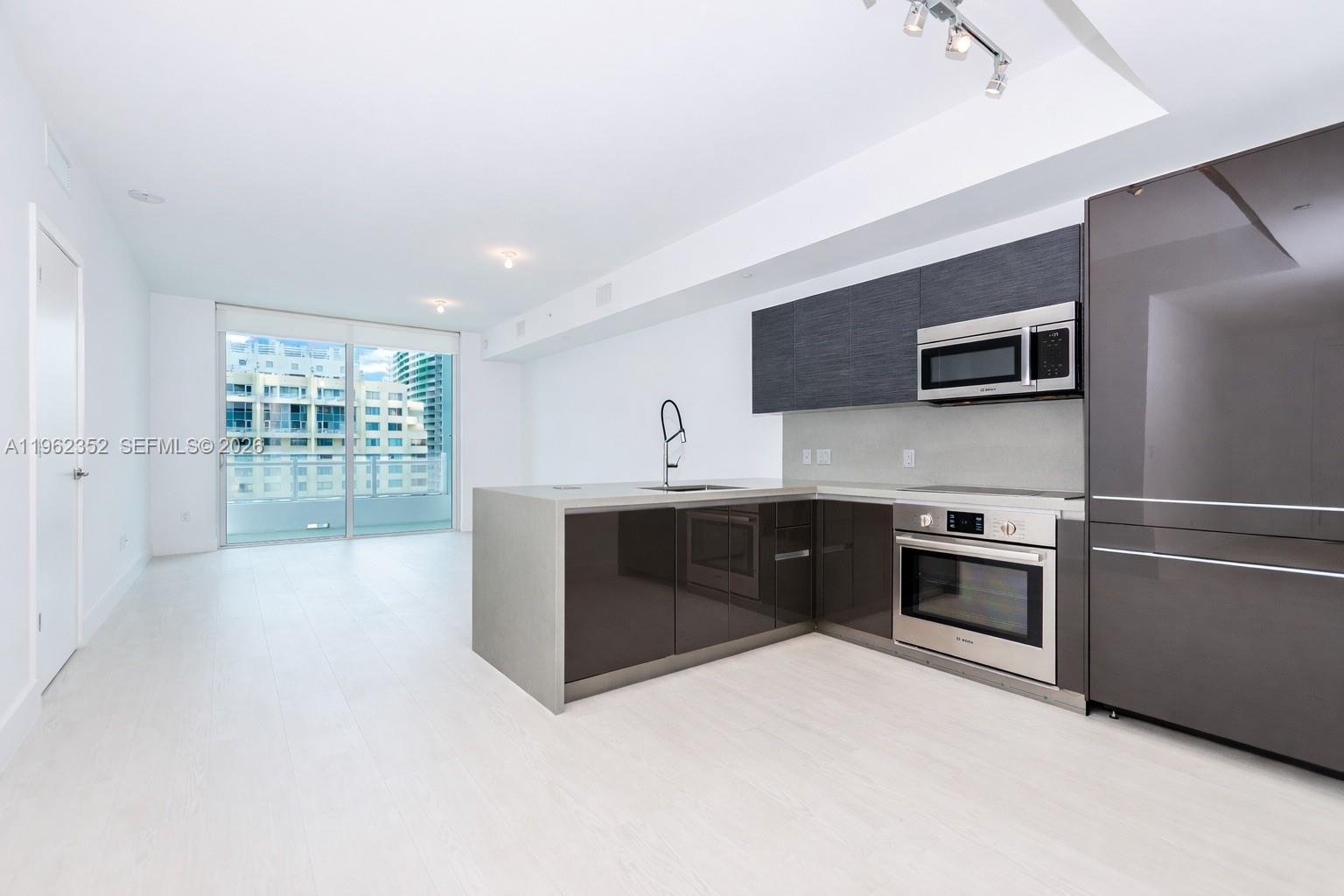 1080 Brickell Ave 1706 Property Photo 1