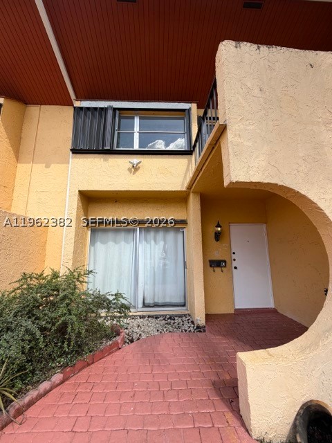 13725 SW 84th St C Property Photo 1