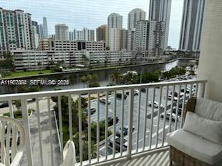300 Bayview Dr 707 Property Photo 15