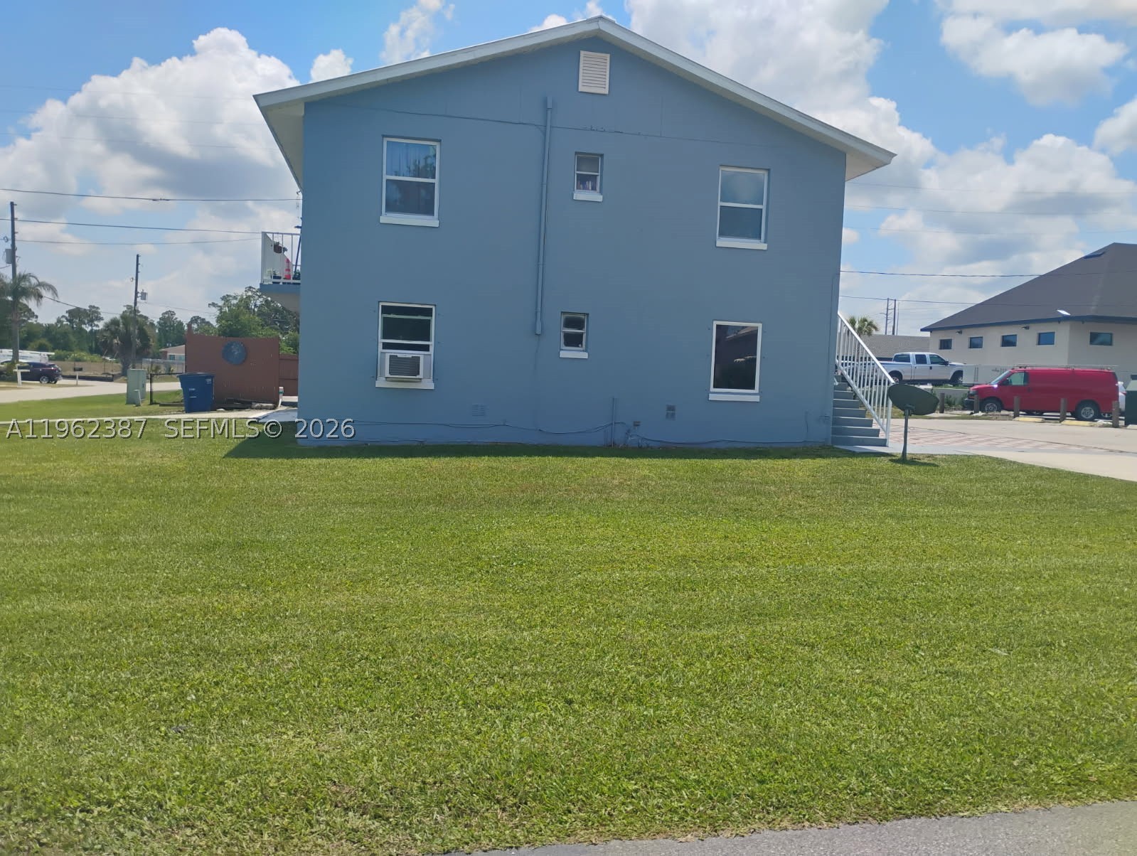 4131 Commercial Dr Property Photo 2