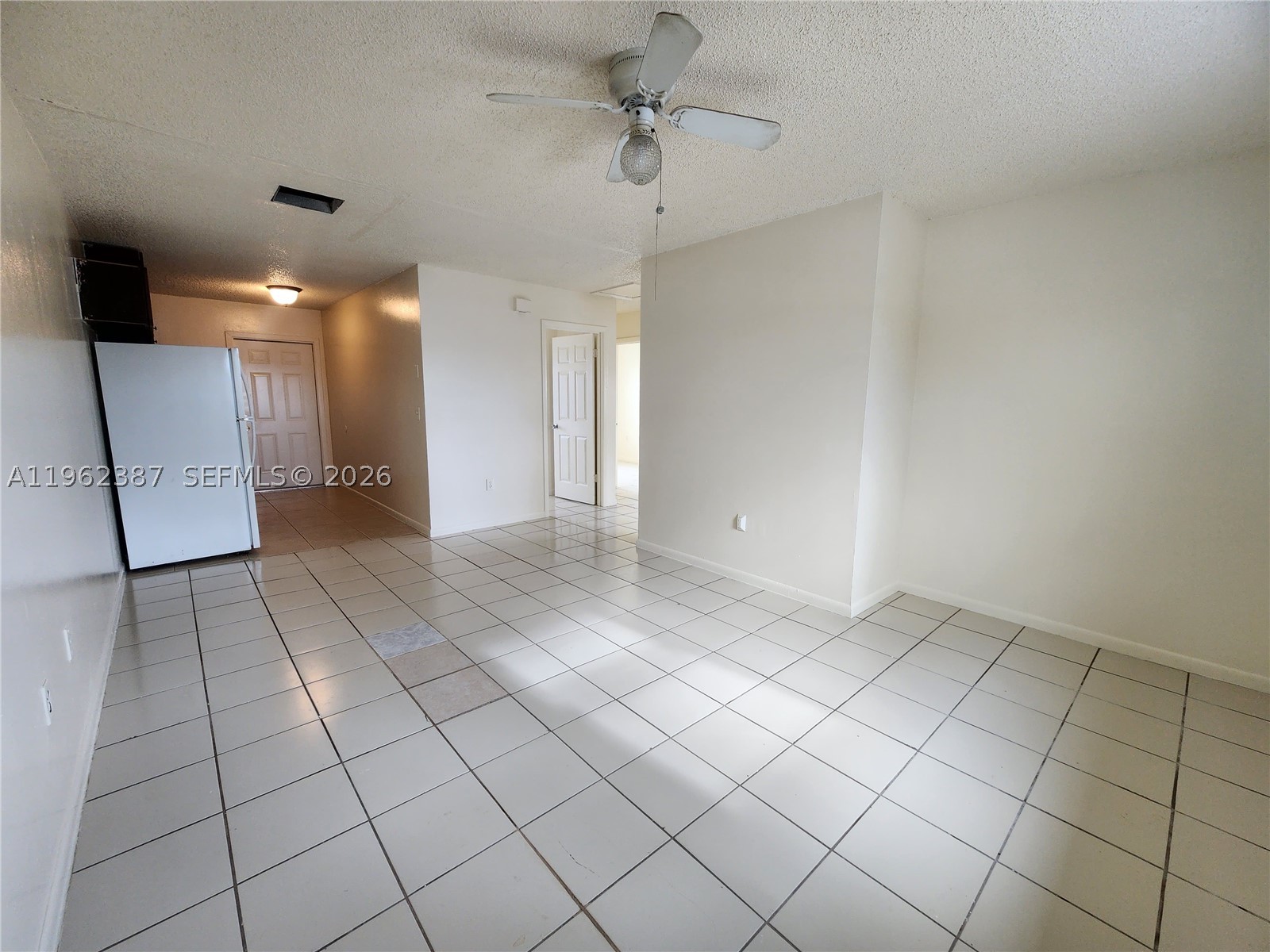 4131 Commercial Dr Property Photo 8