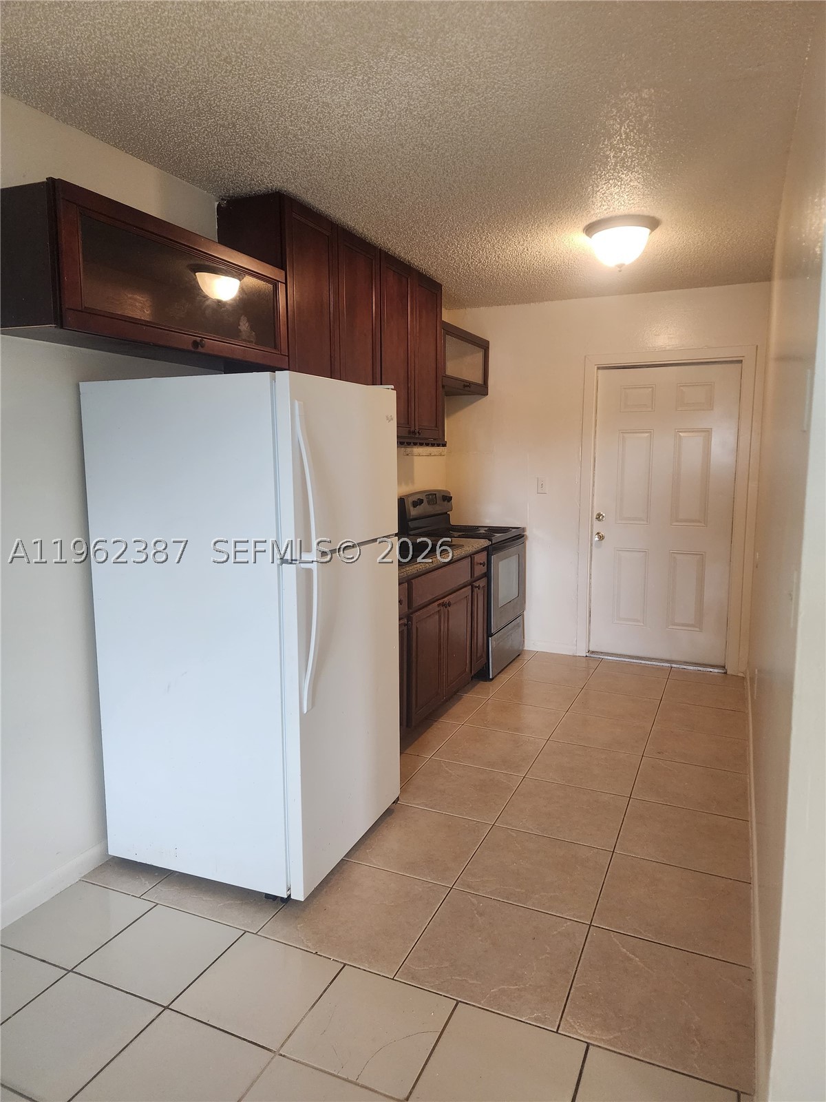 4131 Commercial Dr Property Photo 9