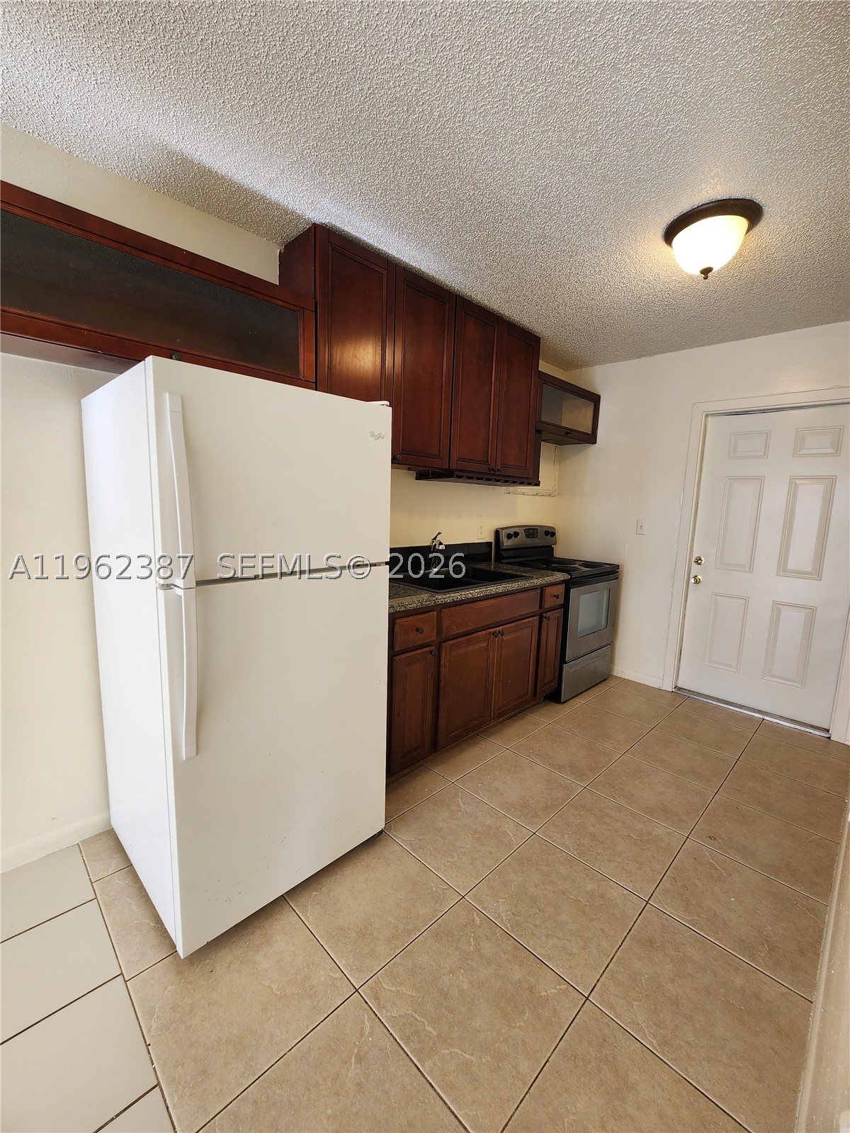 4131 Commercial Dr Property Photo 10