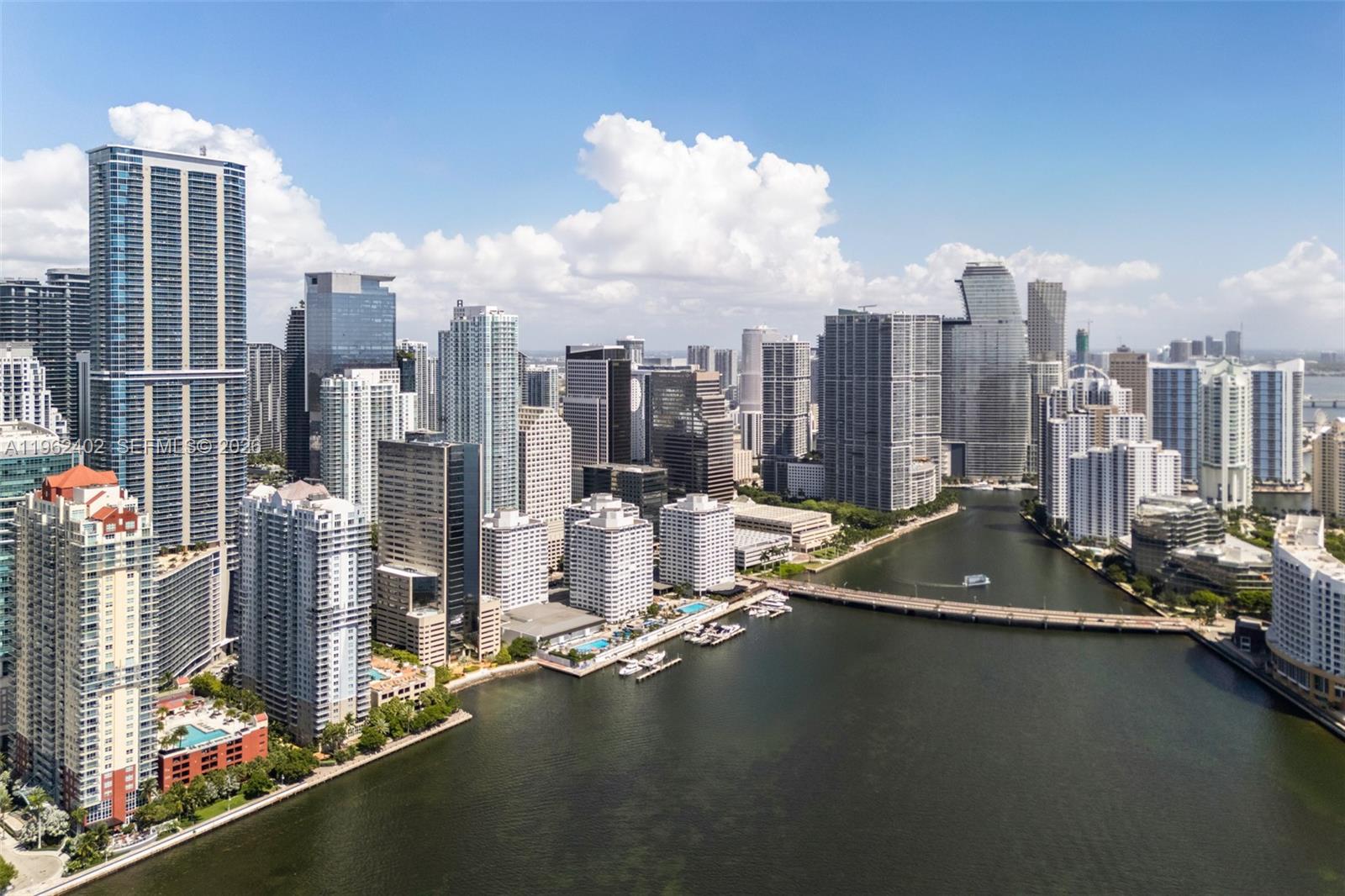 1001 Brickell Bay Dr 2112 Property Photo 24