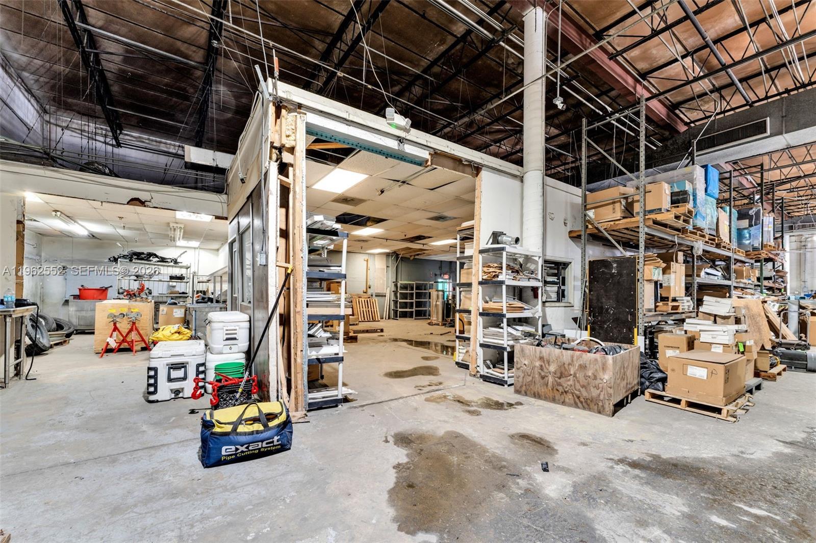 215 W 75th Pl Unit A Property Photo 6