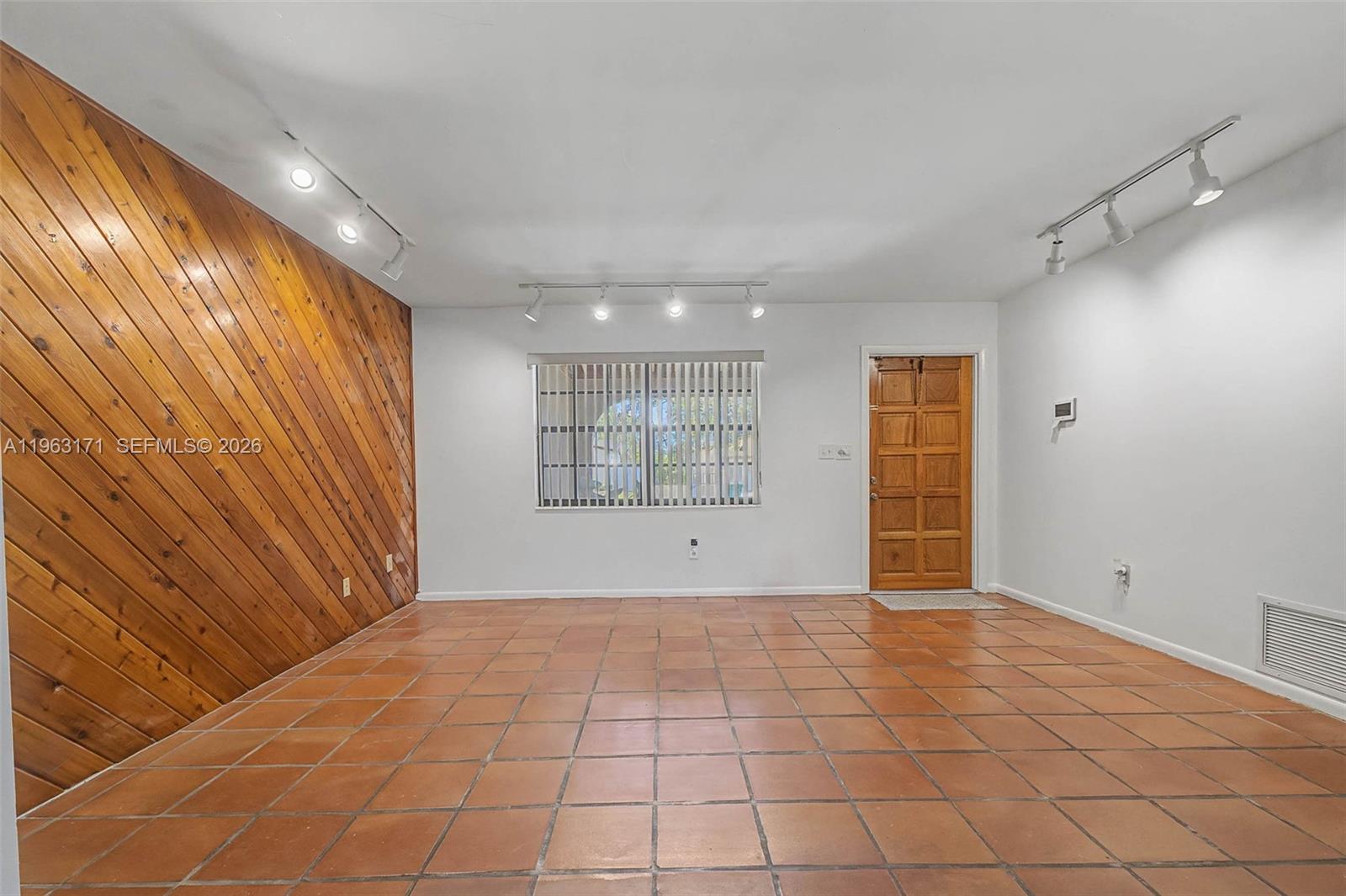 7354 Sw 135th Ct Property Photo 5
