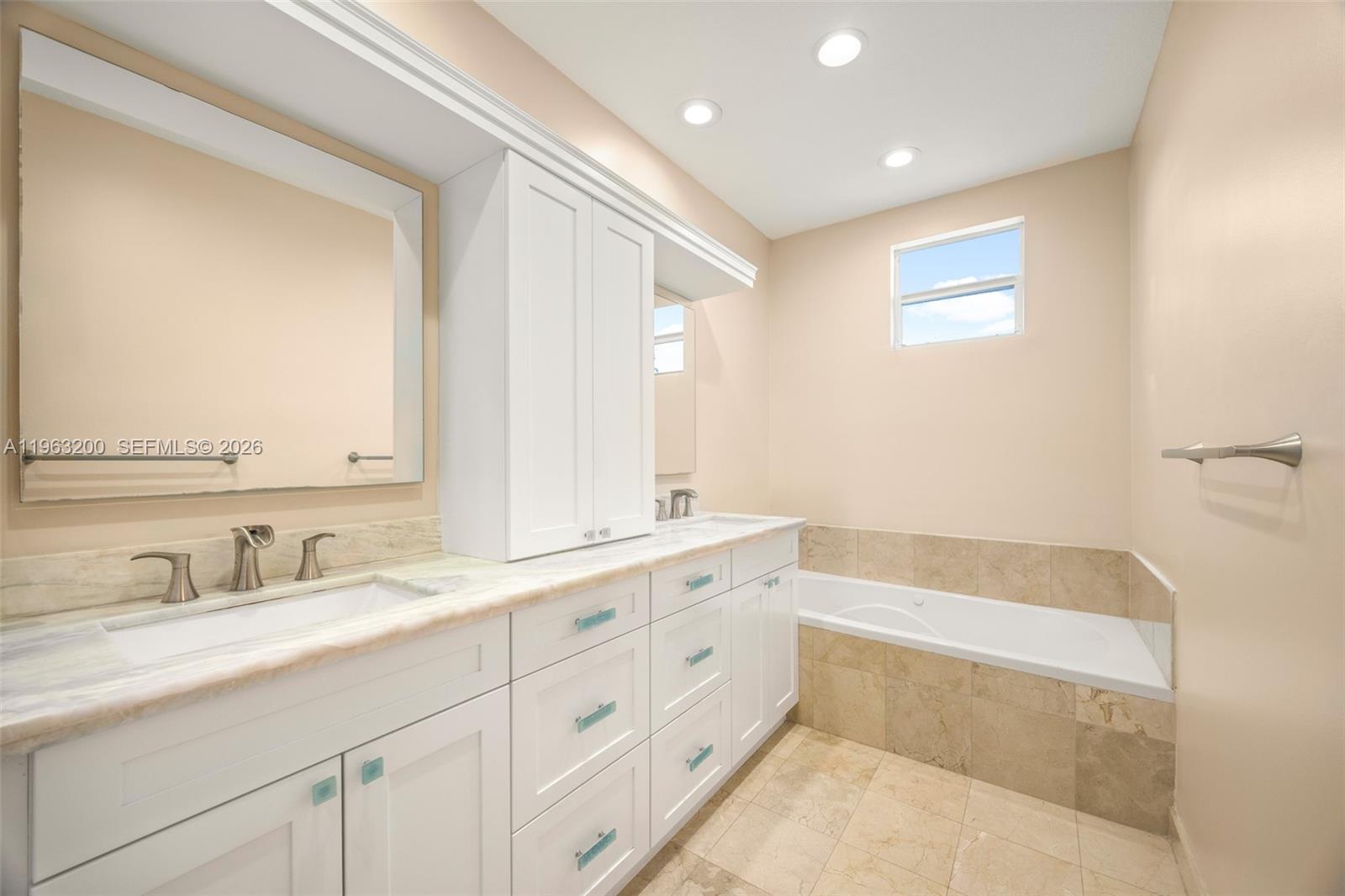 3425 Norfolk St Property Photo 13