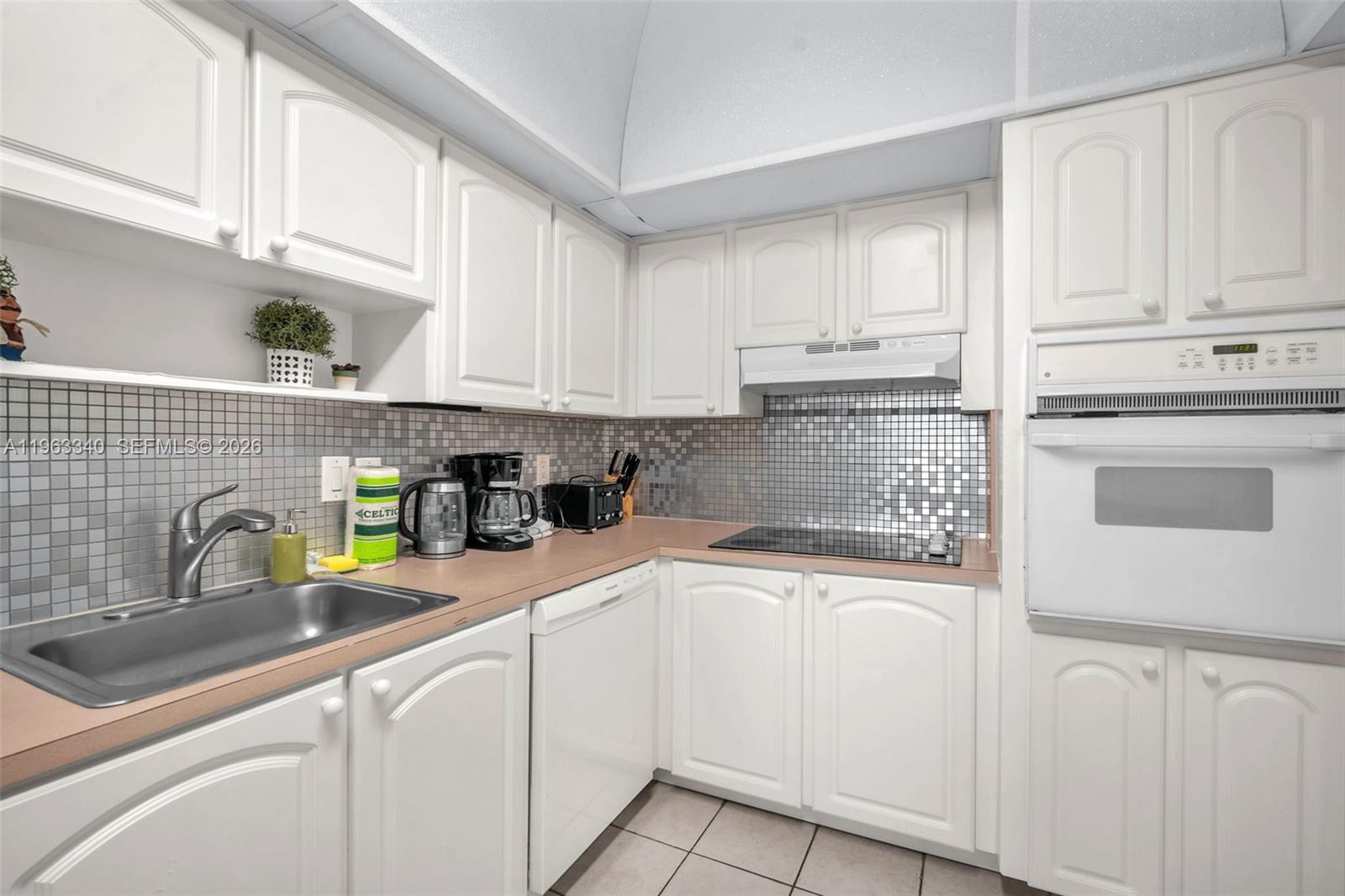 3801 S Ocean Dr 2w Property Photo 11