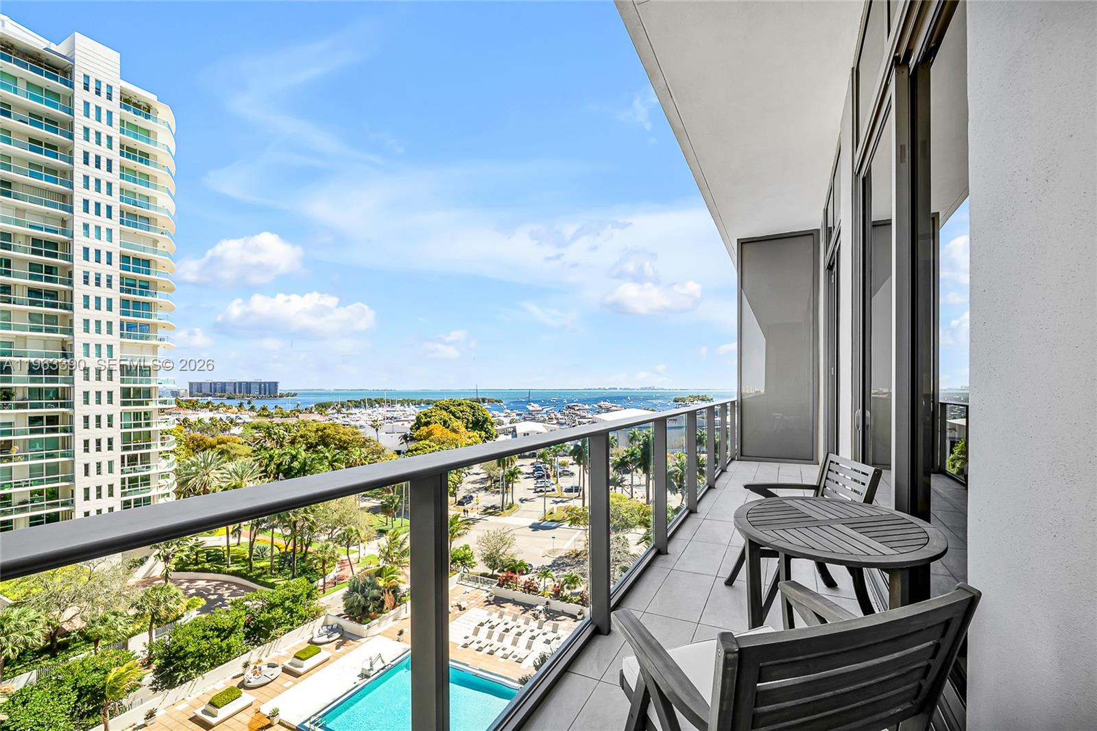 2655 S Bayshore Dr 706 Property Photo 27