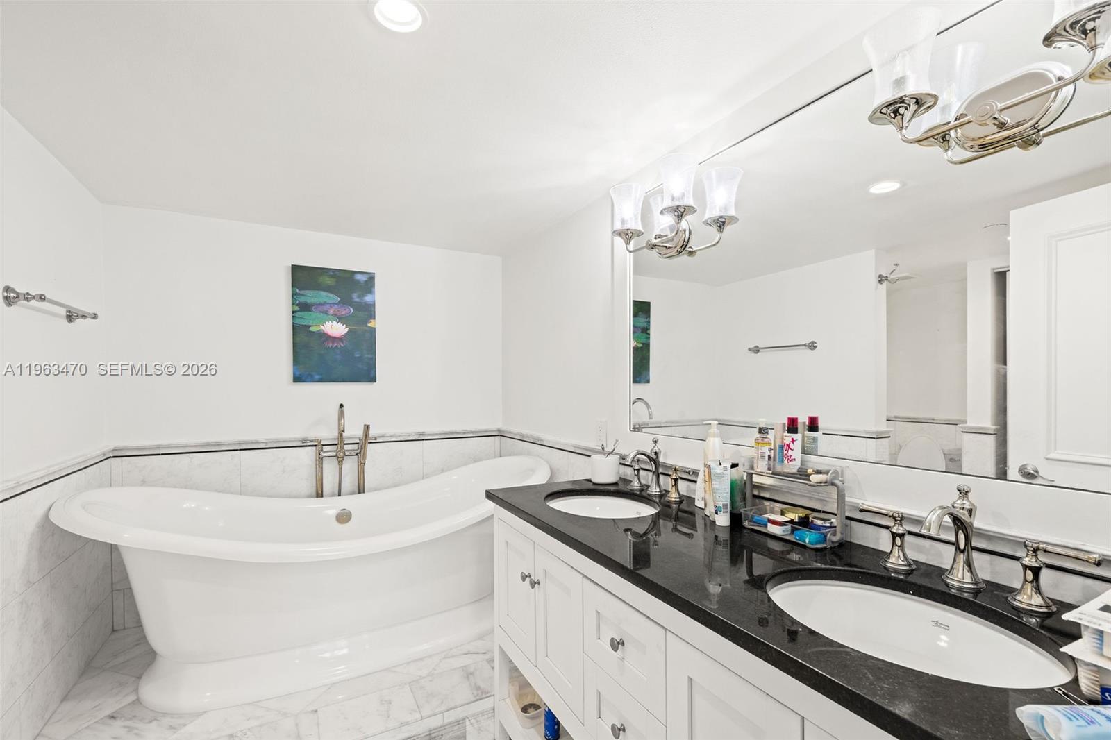 4201 N Ocean Blvd 208 Property Photo 8