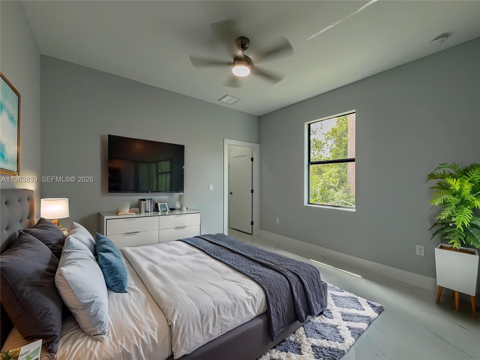 417 Paddock St Property Photo 23