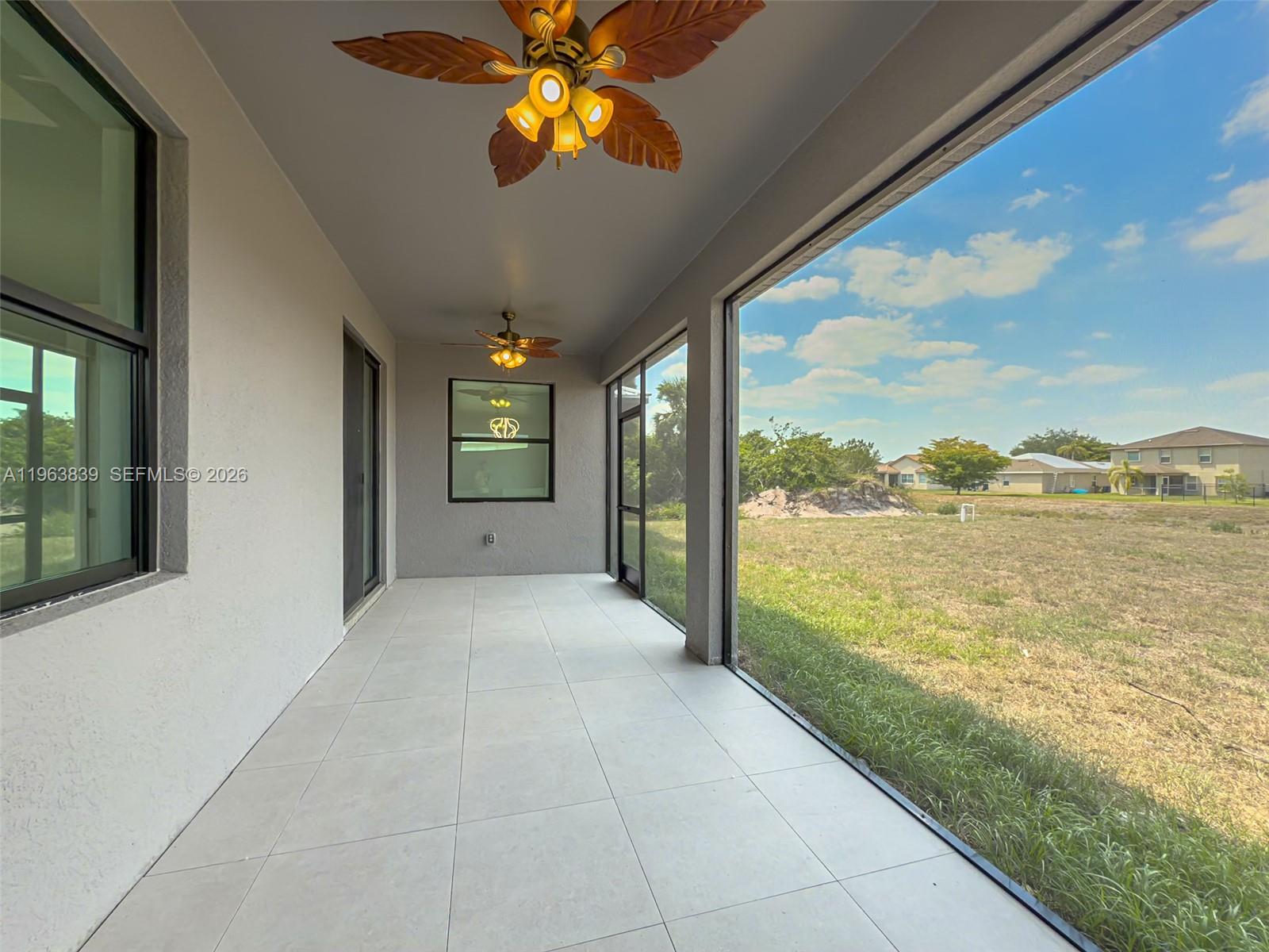 417 Paddock St Property Photo 32