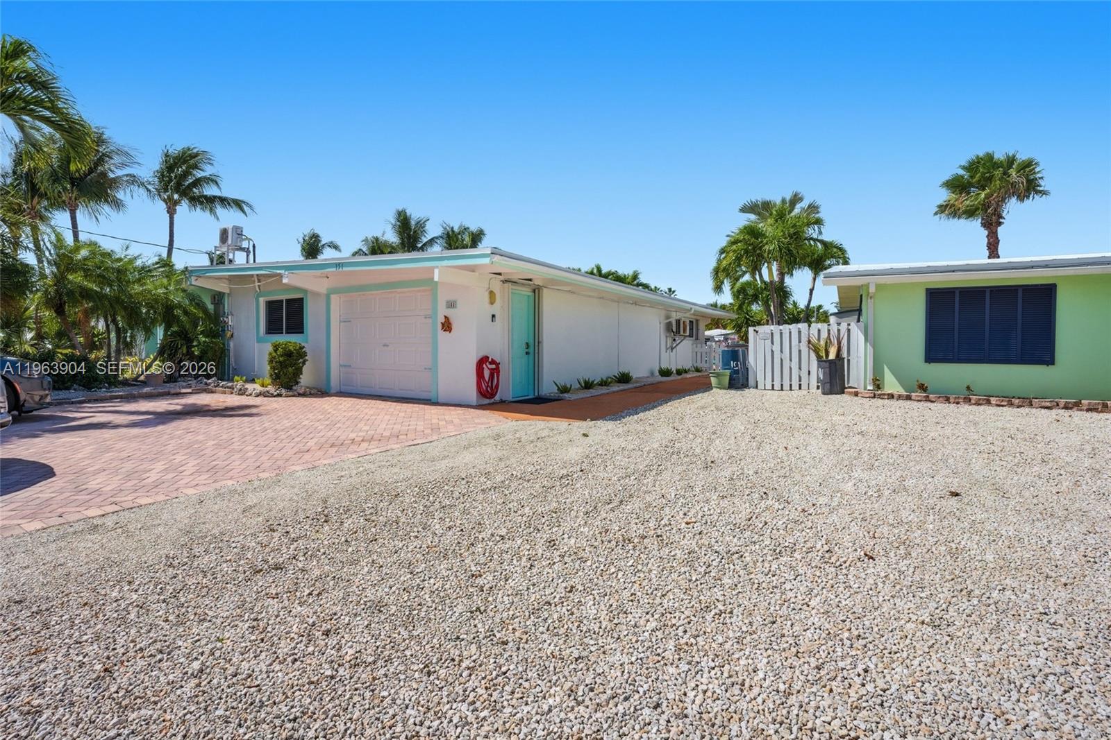 151 10th St Property Photo 3