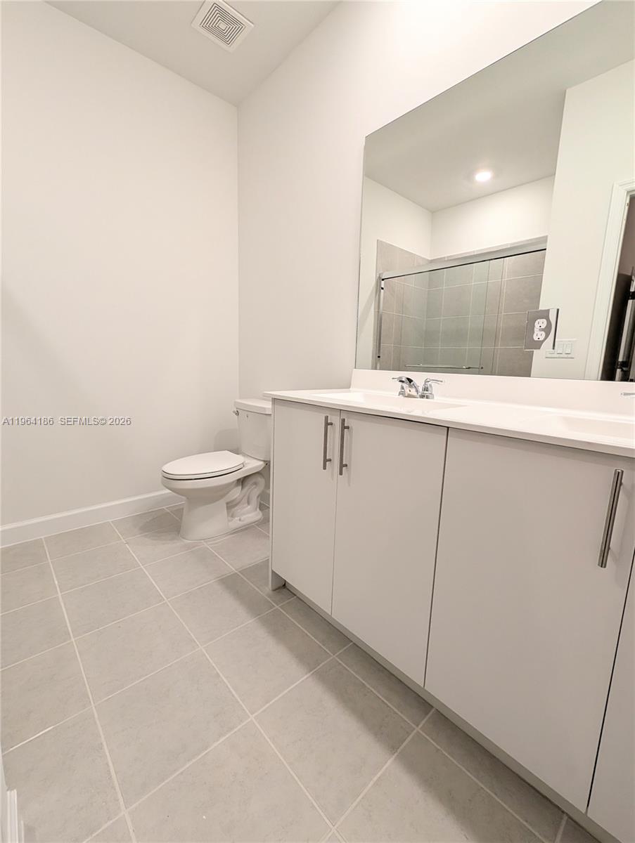 1172 Se 1st Ter Property Photo 17