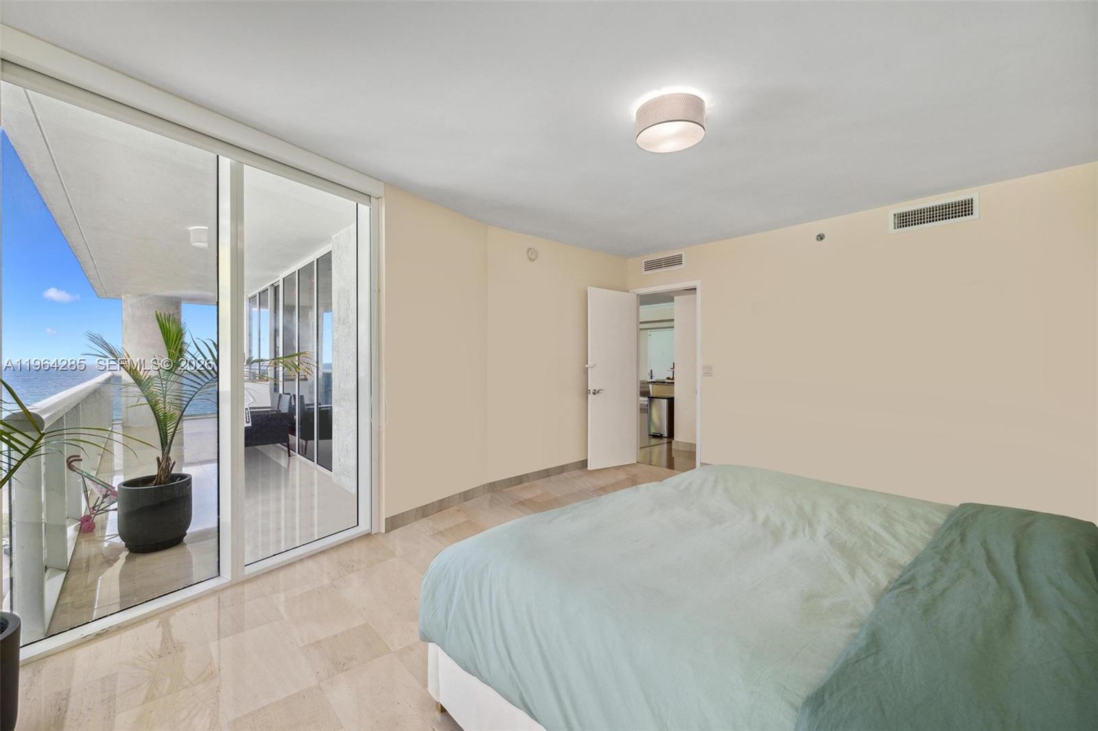 1800 S Ocean Dr 1010 Property Photo 19