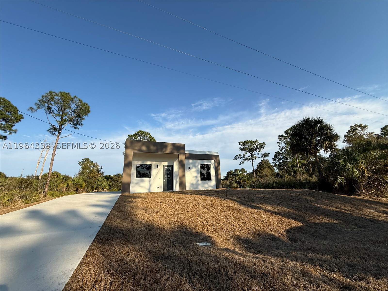 133 Nacelle Ave Property Photo 1