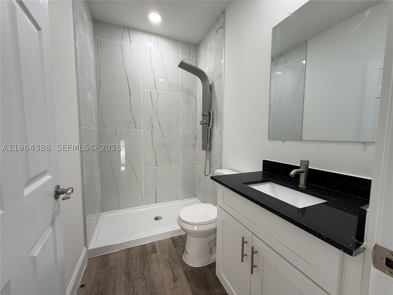 133 Nacelle Ave Property Photo 7