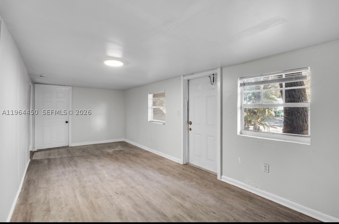 914 Nw 80th St Property Photo 5
