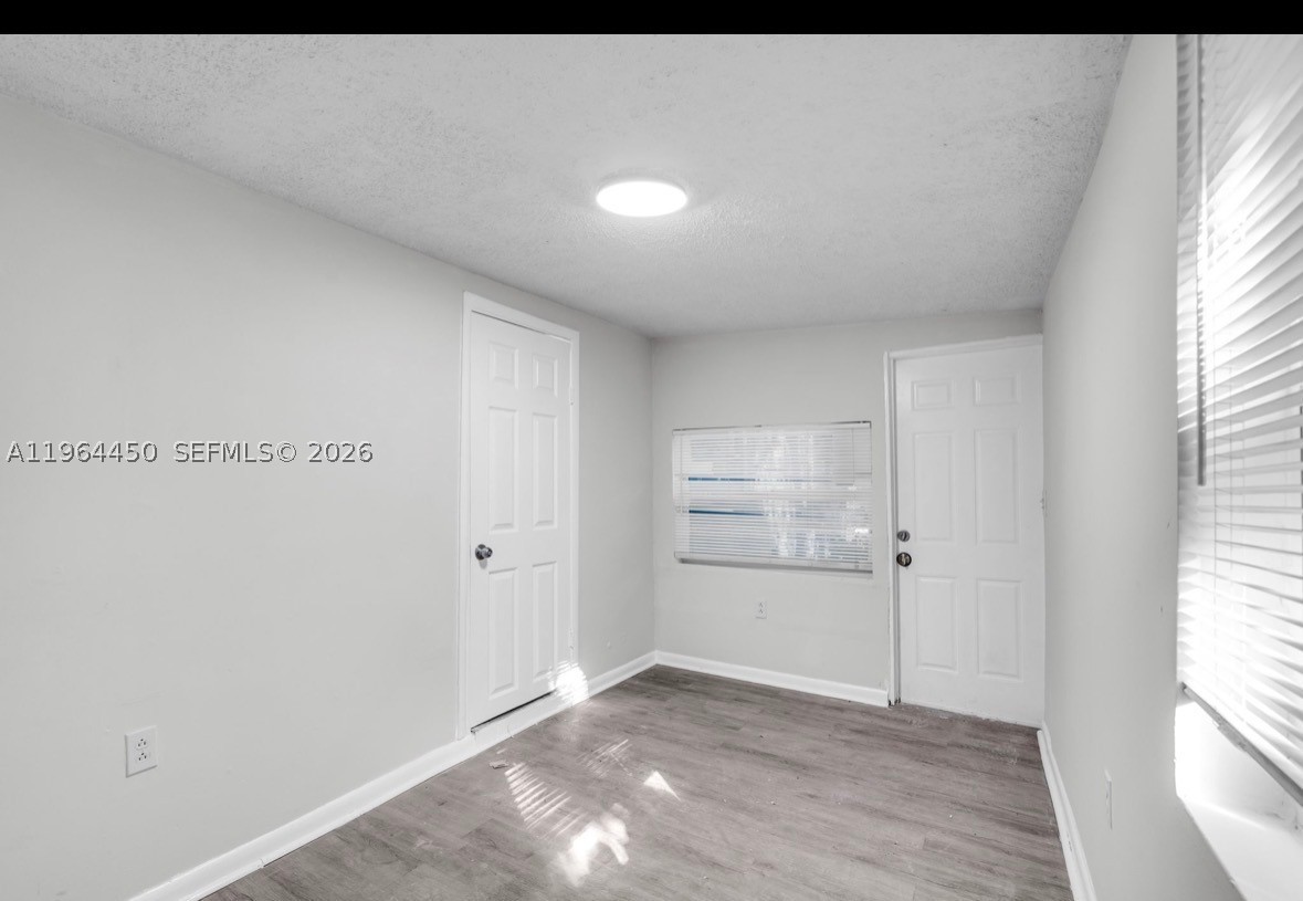 914 Nw 80th St Property Photo 11