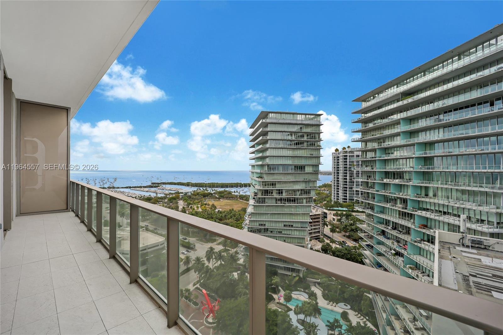2655 S Bayshore Dr 1709 Property Photo 6
