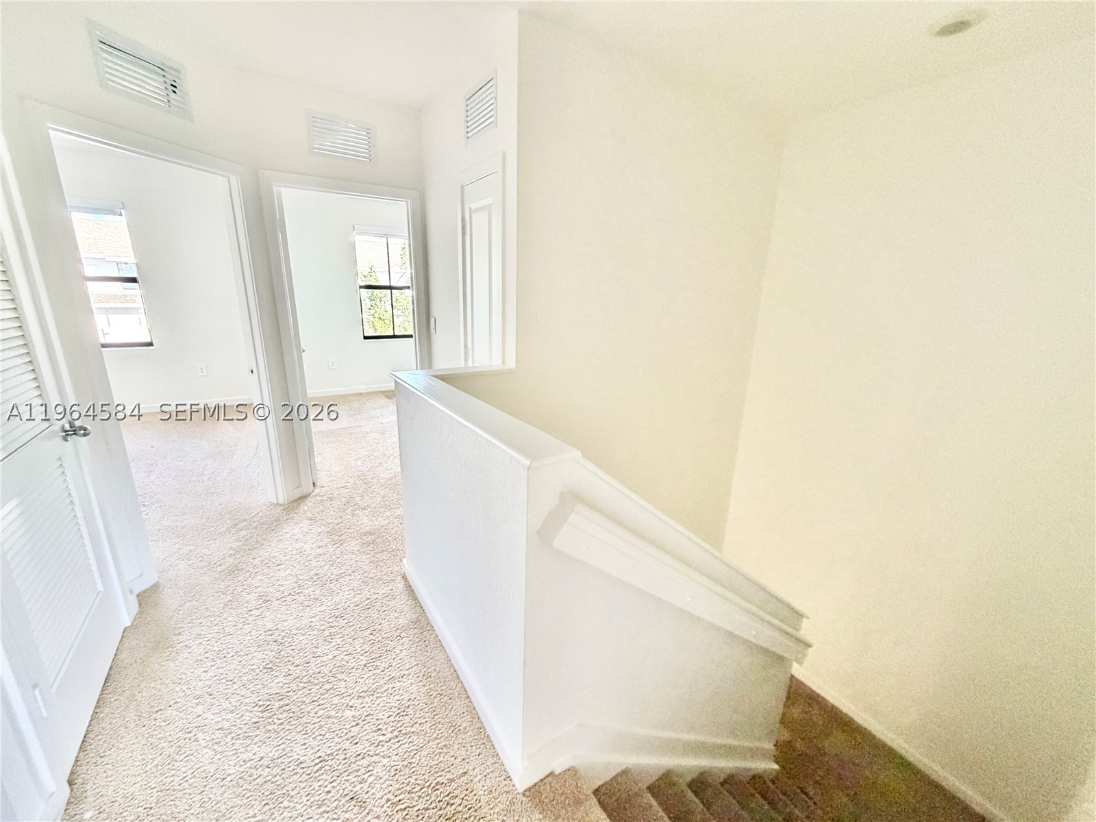 442 Ne 13th St Property Photo 8