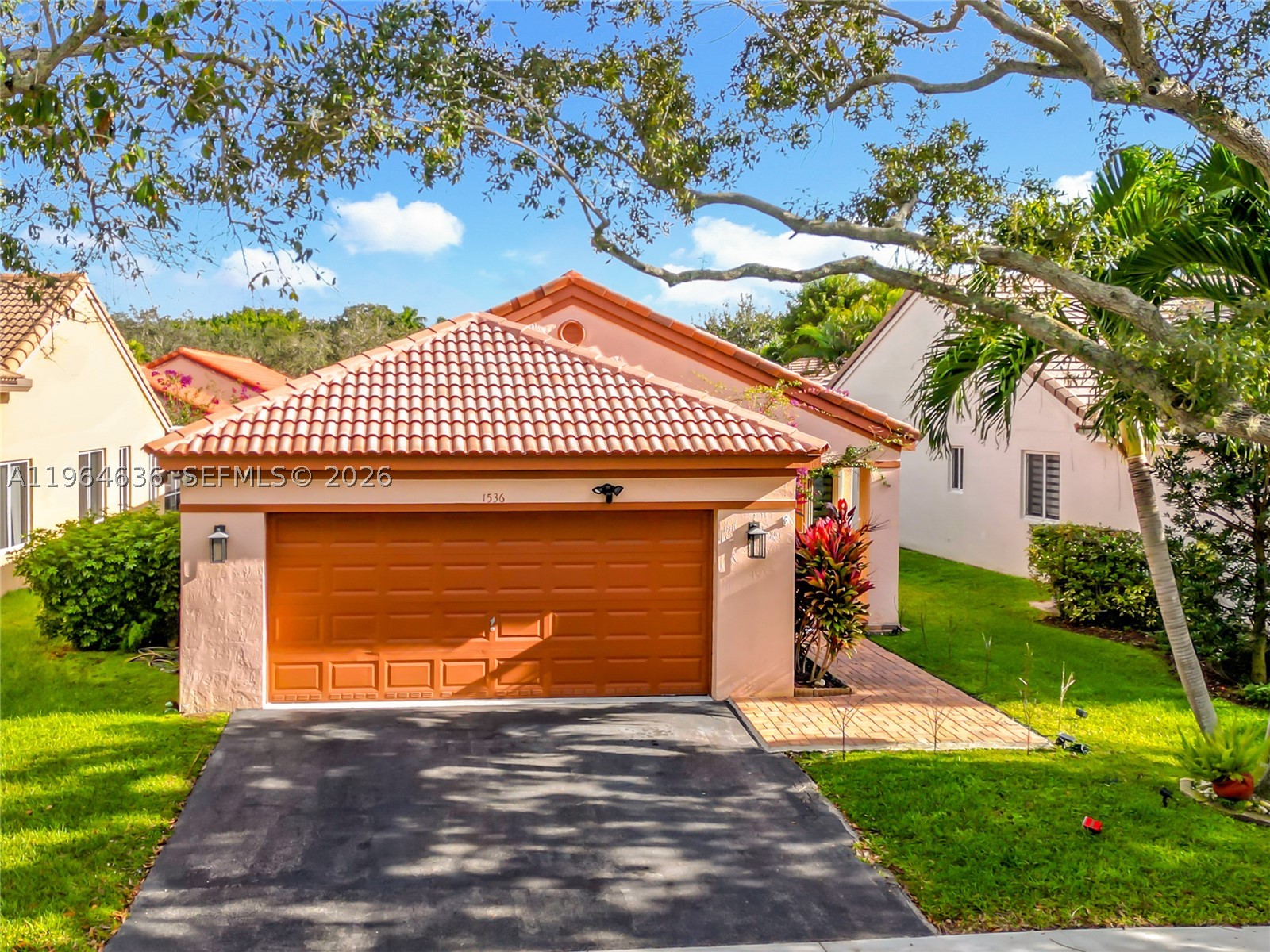 1536 Presidio Dr Property Photo 1