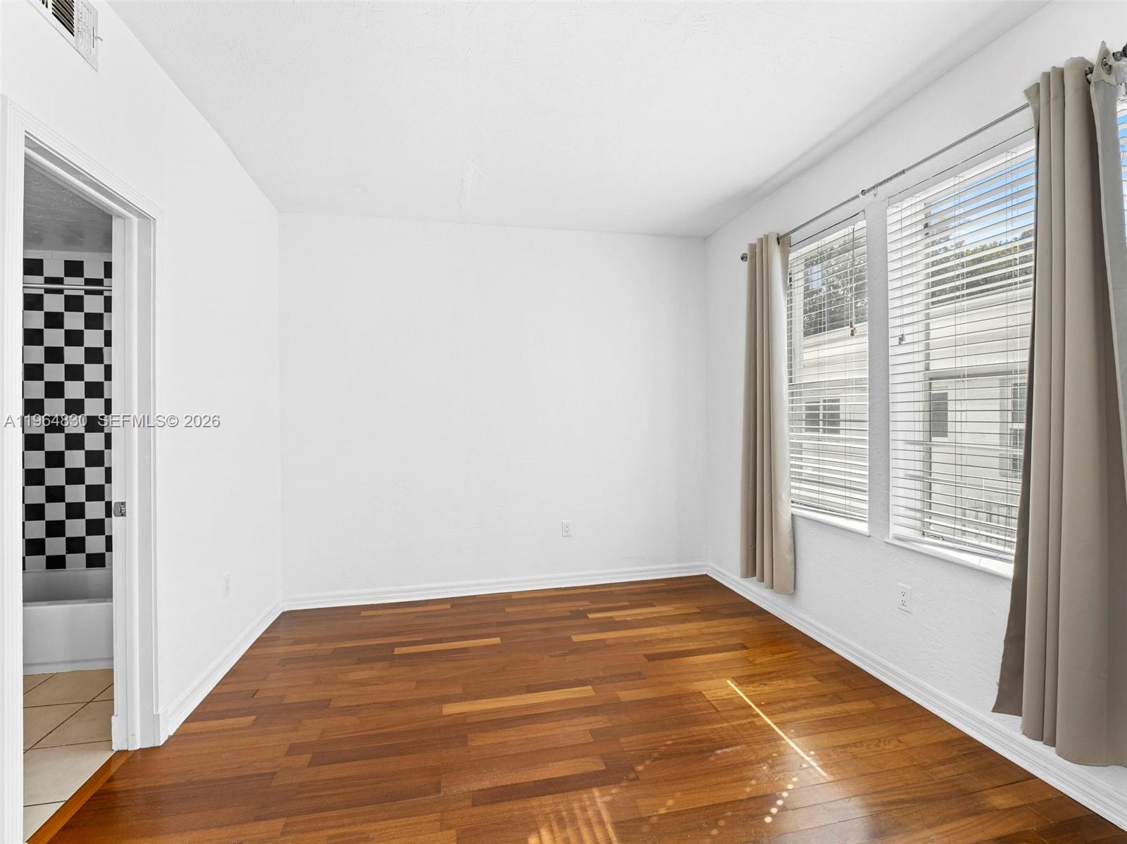 1027 Pennsylvania Ave 206 Property Photo 14
