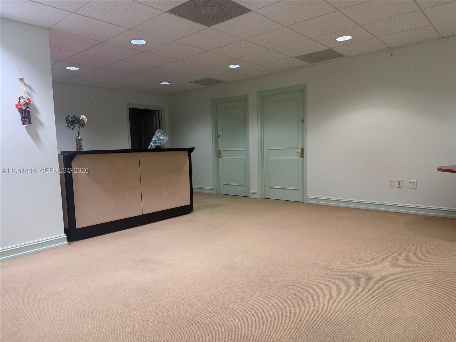 2435 Hollywood Blvd Property Photo 4