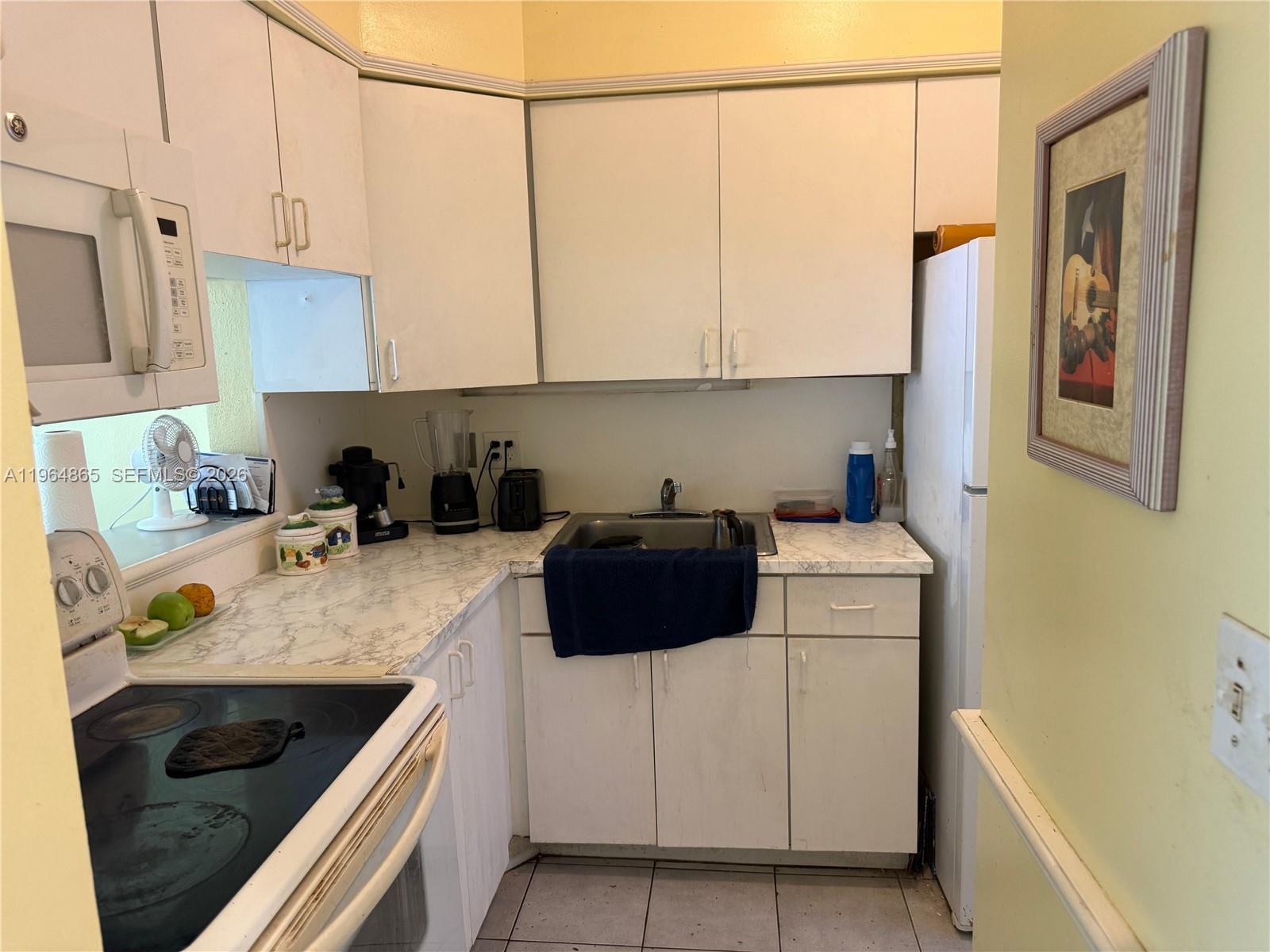 2500 Diana Dr 107 Property Photo 6