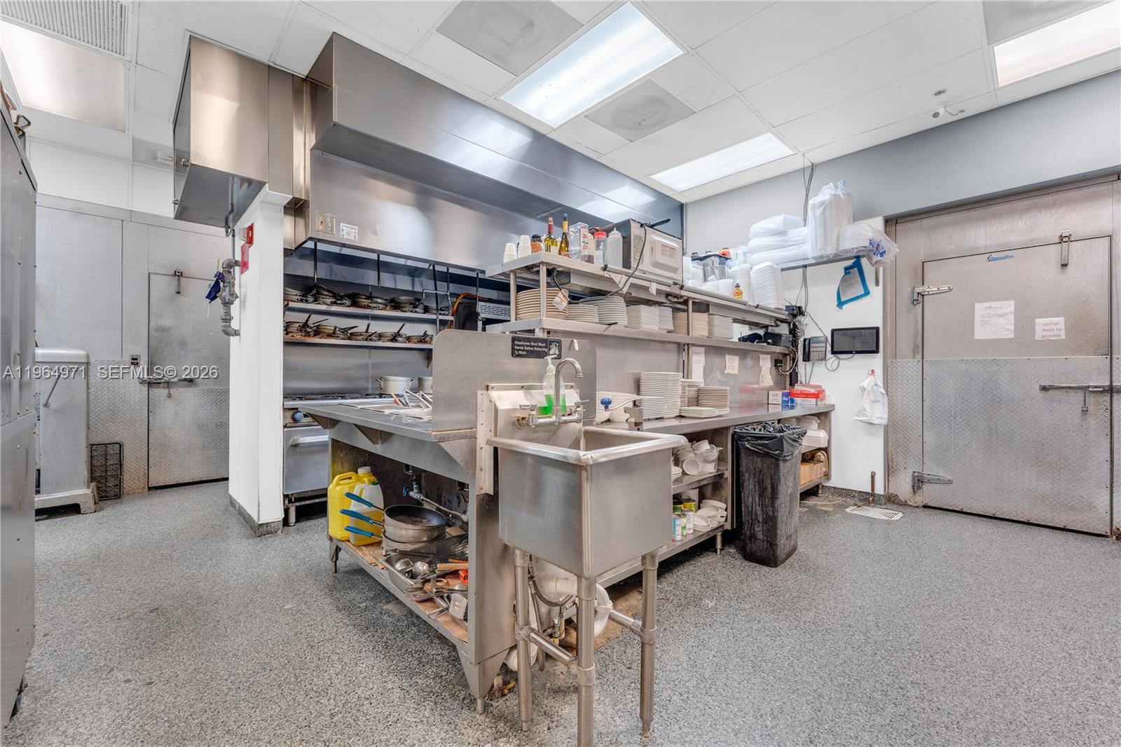 A11964971 Property Photo 18