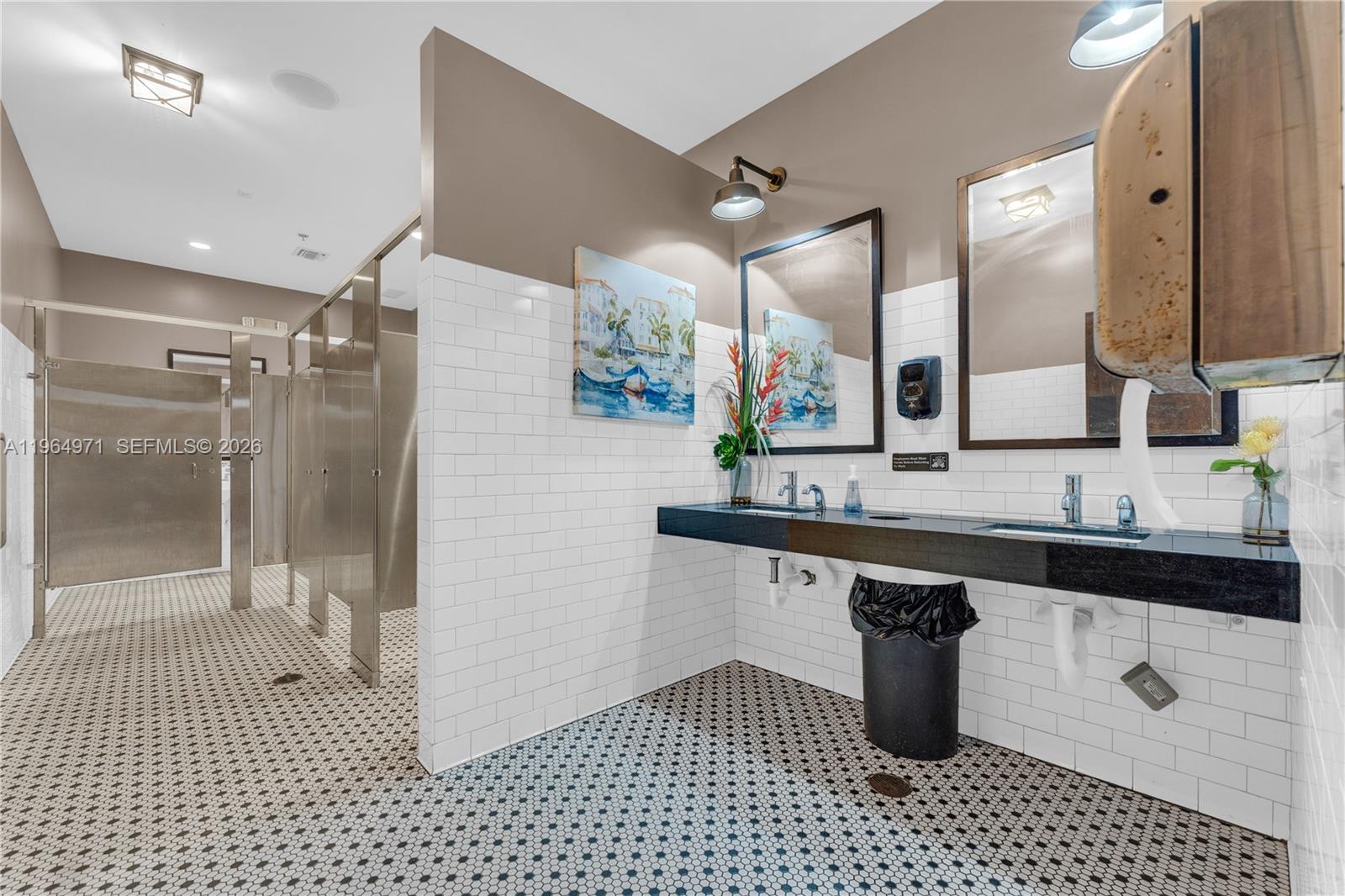 A11964971 Property Photo 29