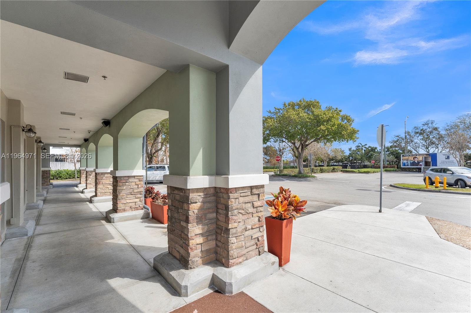 A11964971 Property Photo 34