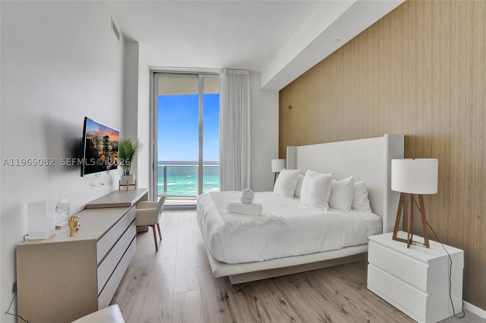 4111 S Ocean Dr 603 Property Photo 1
