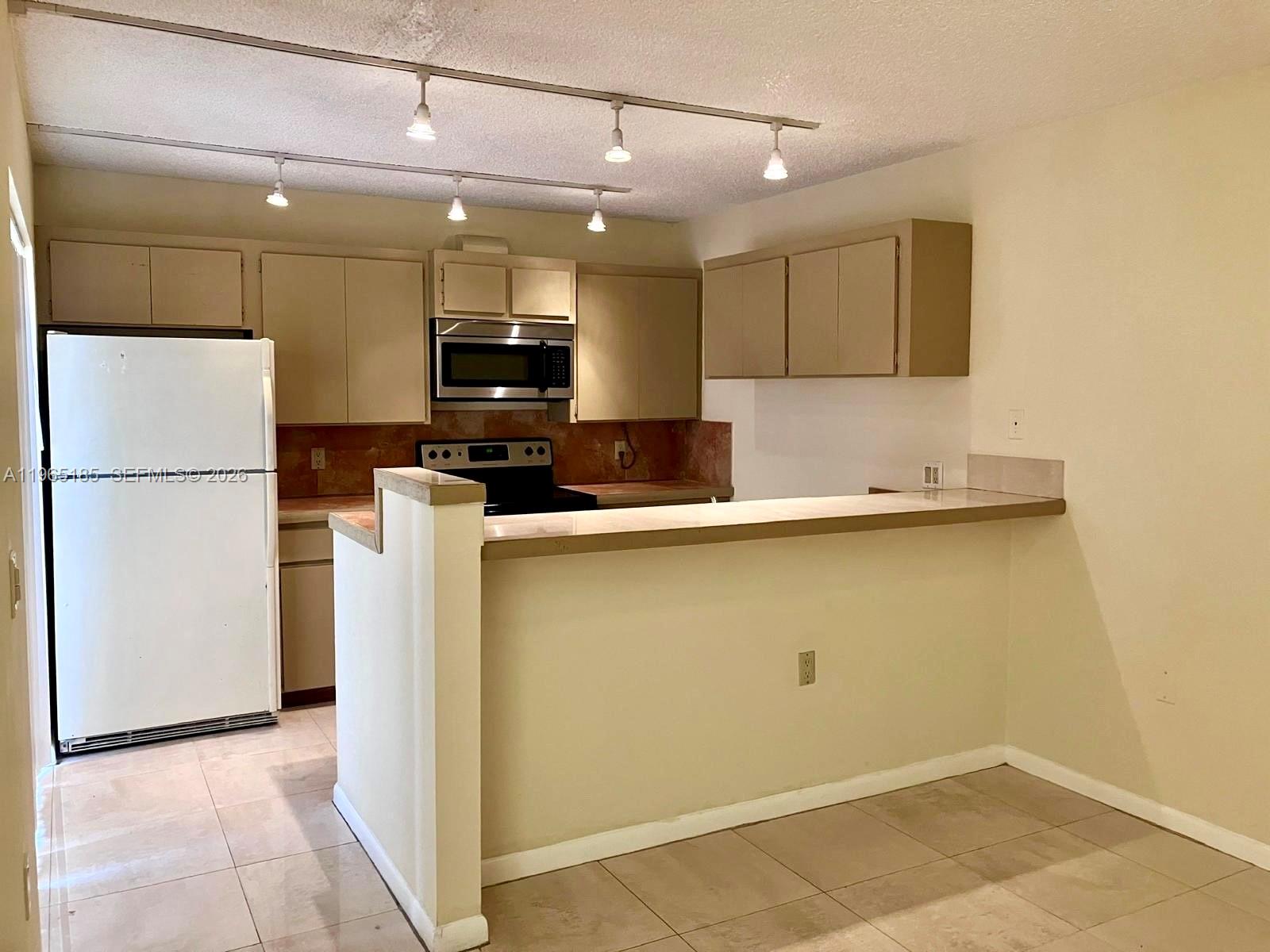 2610 26th Way Property Photo 1