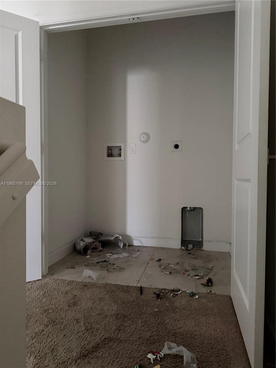 1137 Sw 6th Ct Property Photo 6