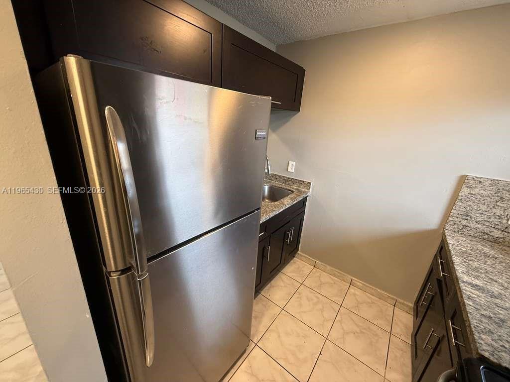 2721 Nw 23rd Ct 4 Property Photo 5