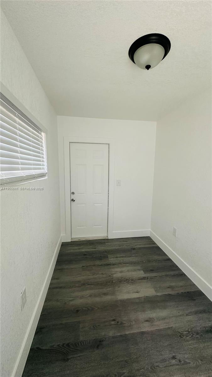 1100 Nw 75th St Property Photo 13