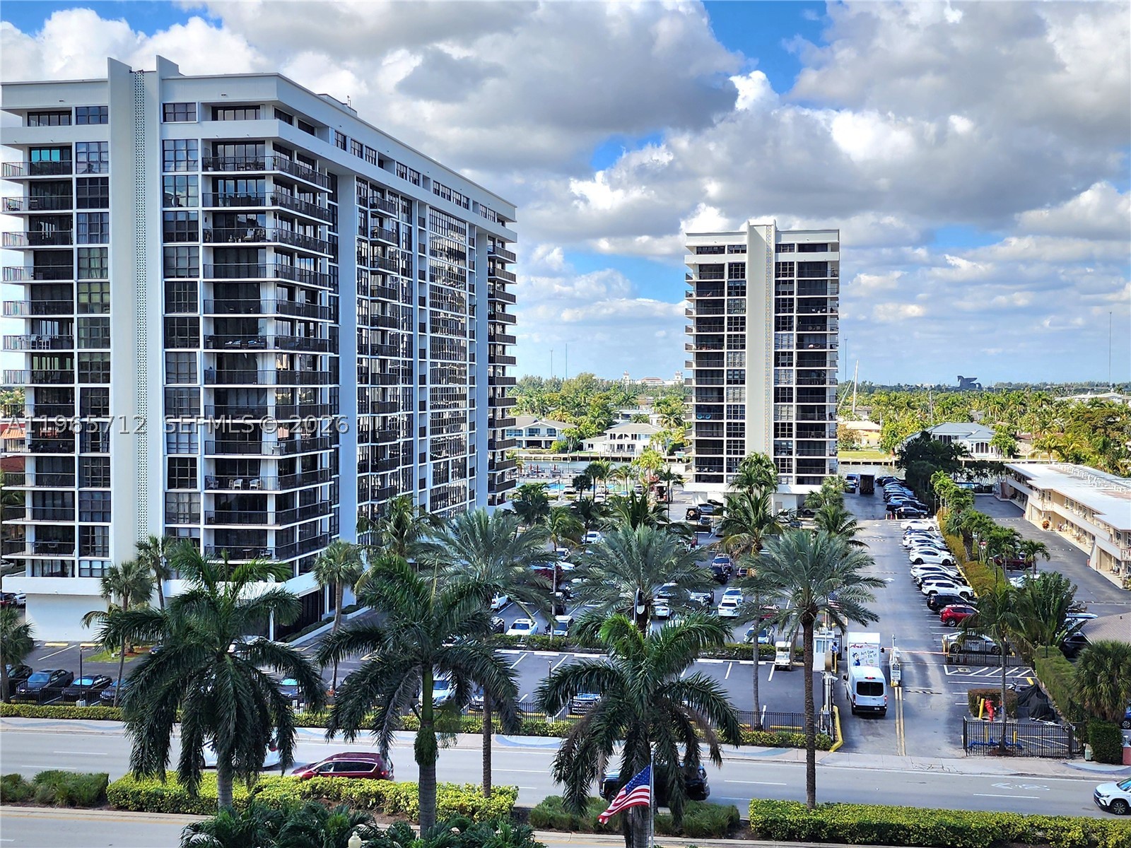 2030 S Ocean Dr 626 Property Photo 4