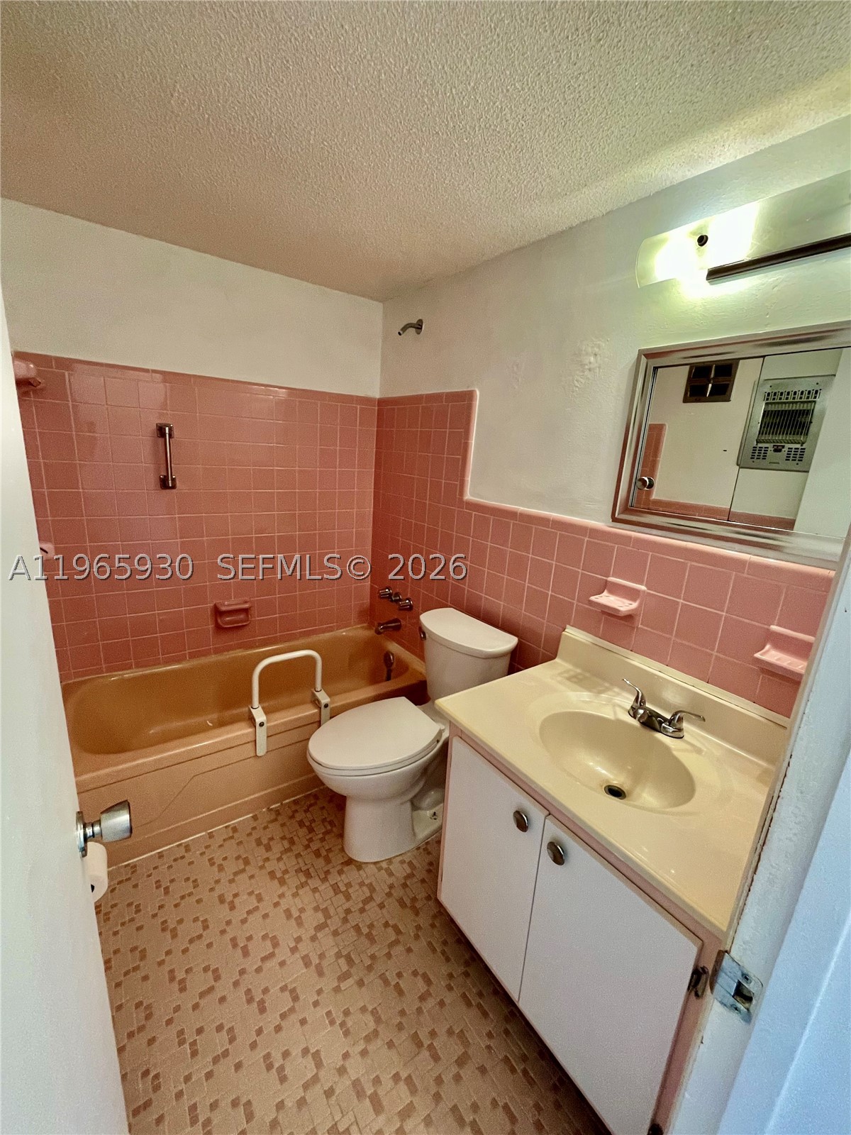 2081 Ne 56th St 101 Property Photo 13