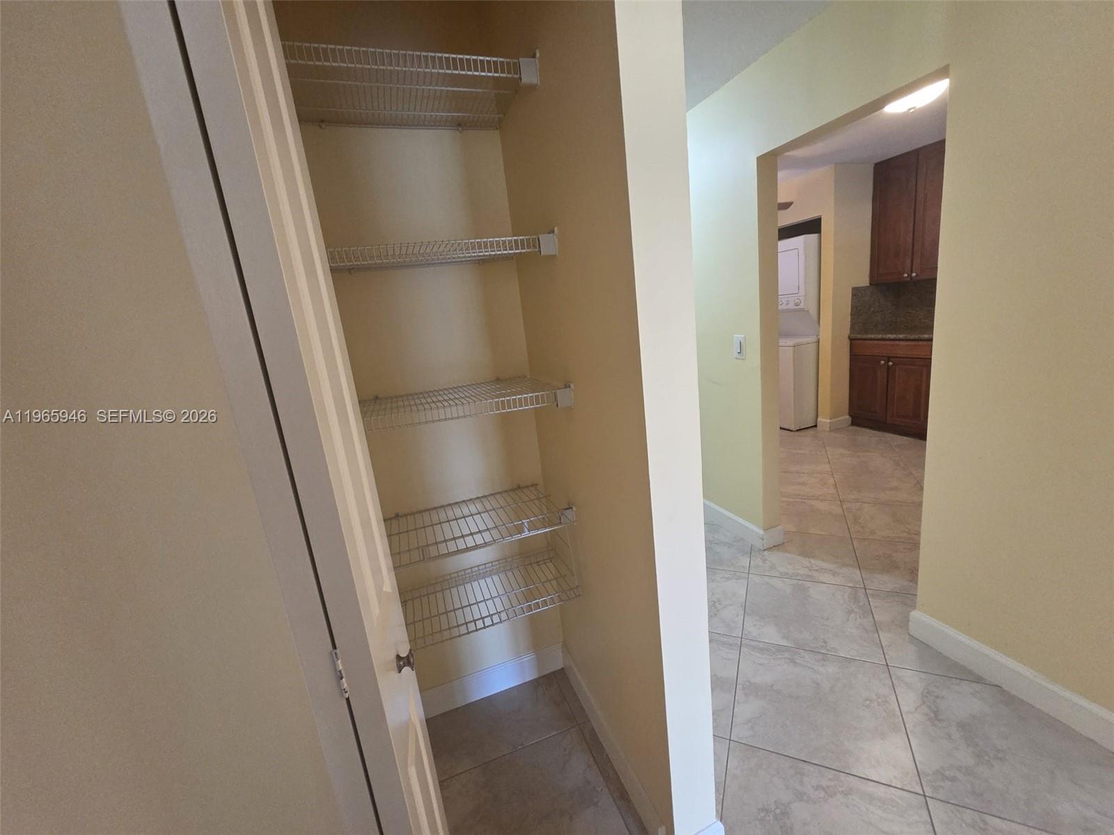6675 S Oriole Blvd 1040 Property Photo 9