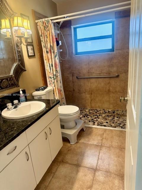 1481 Sw 7th Ter Property Photo 3