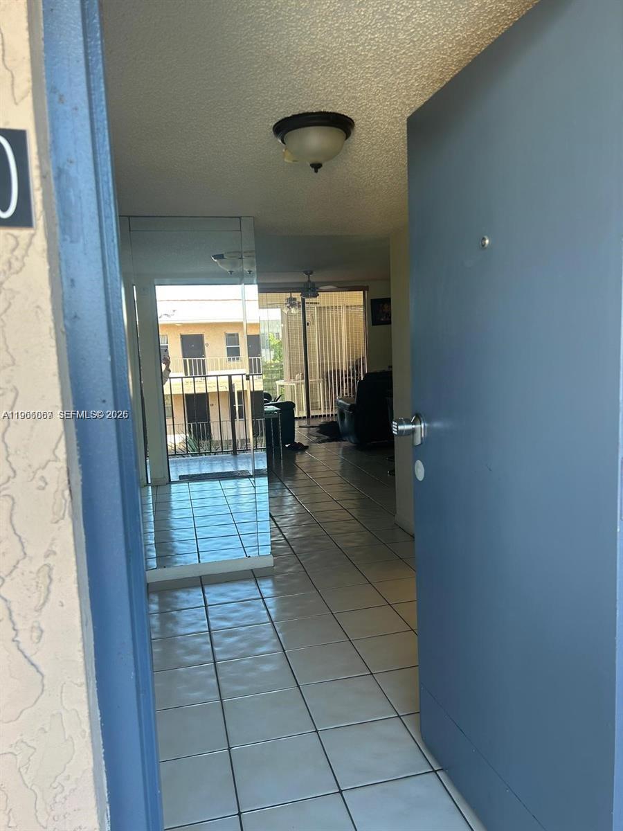 2840 Somerset Dr 400m Property Photo 3