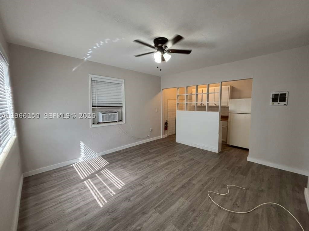 301 Sharar Ave 4 Property Photo 2
